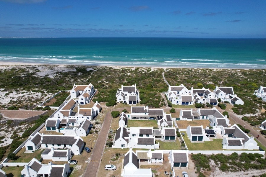 4 Bedroom Property for Sale in Struisbaai Western Cape